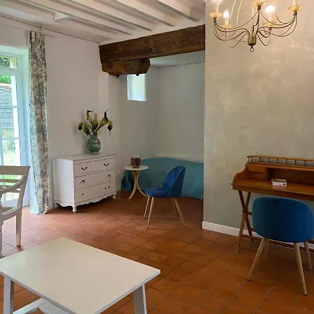 Penzion Le Domaine De La Cour Aunou-sur-Orne