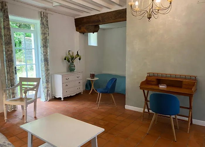 Maison d'hôtes Le Domaine De La Cour Aunou-sur-Orne